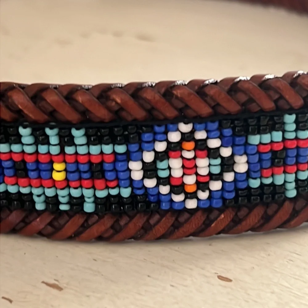 ‘90’s Eddie Bauer beaded western belt silver plated buckle size 28